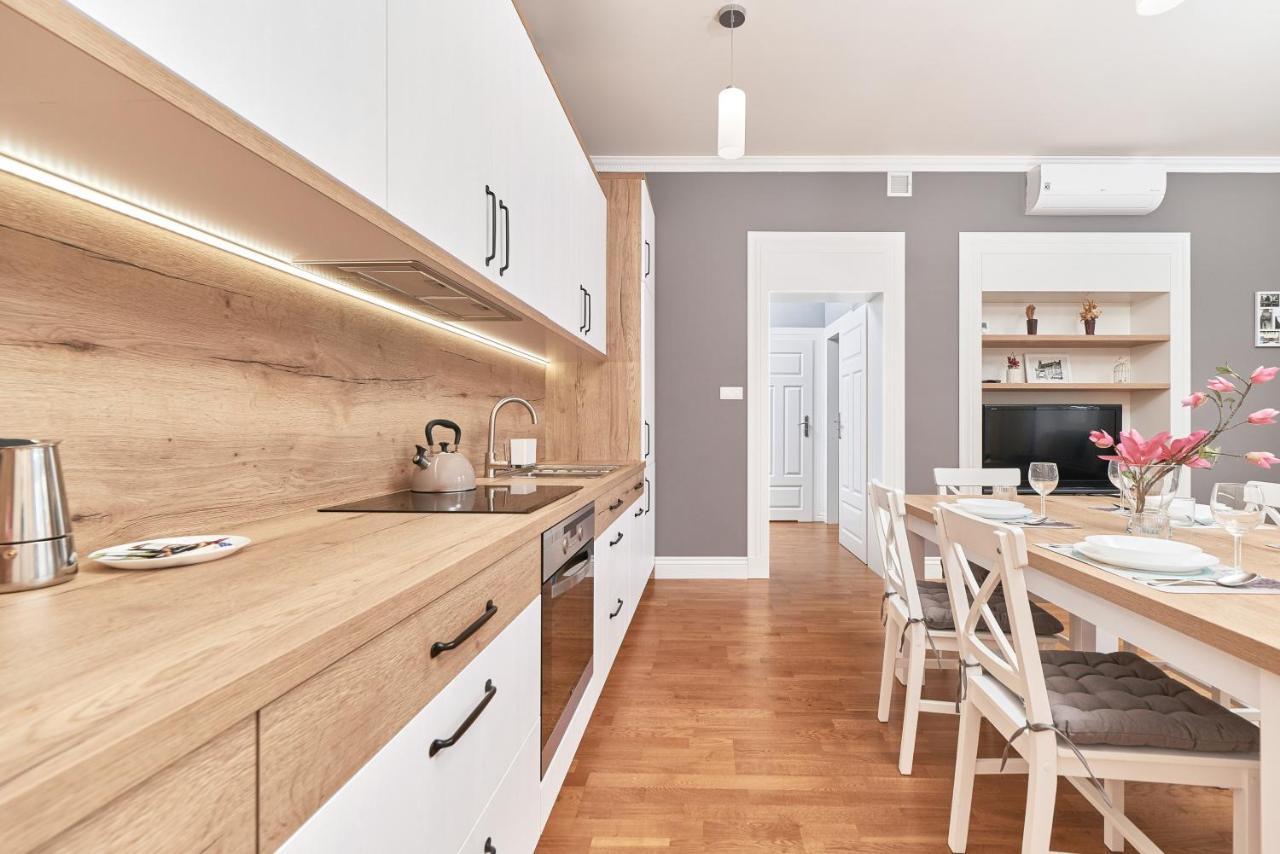 Bialoskornicza 250m To The Market Square By Renters Apartament